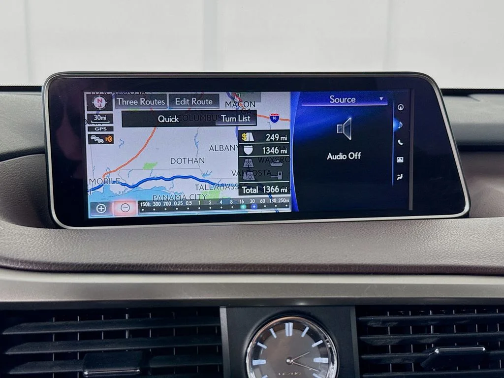 Used 2018 White Lexus 450hL Luxury image 14