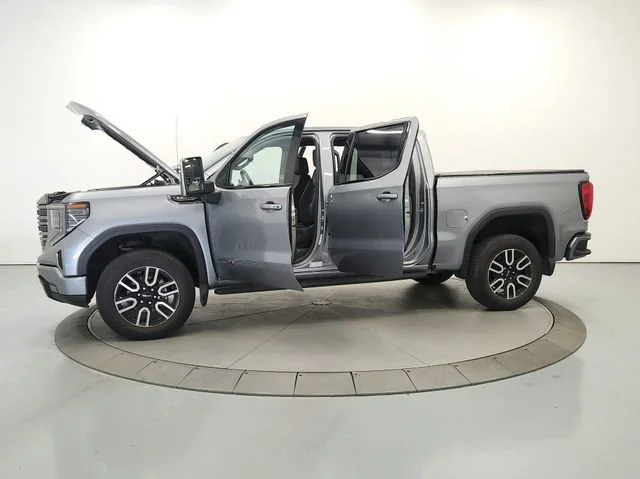 Used 2024 Sterling Metallic GMC AT4 image 12