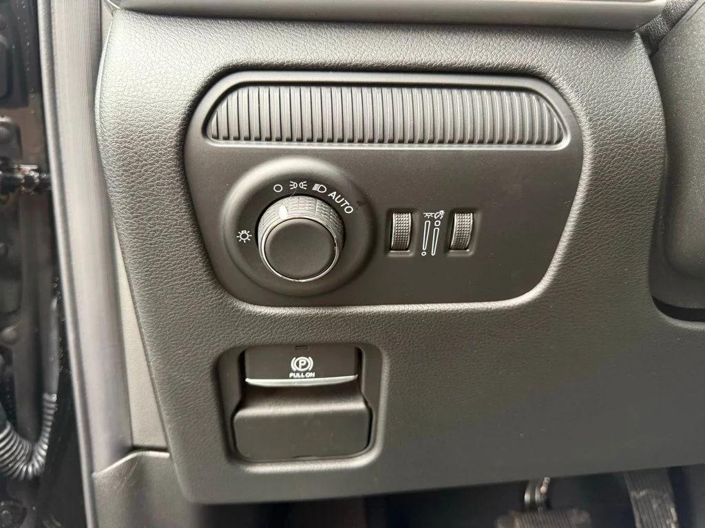 New 2026 High Gloss Black Exterior Paint Jeep  image 17
