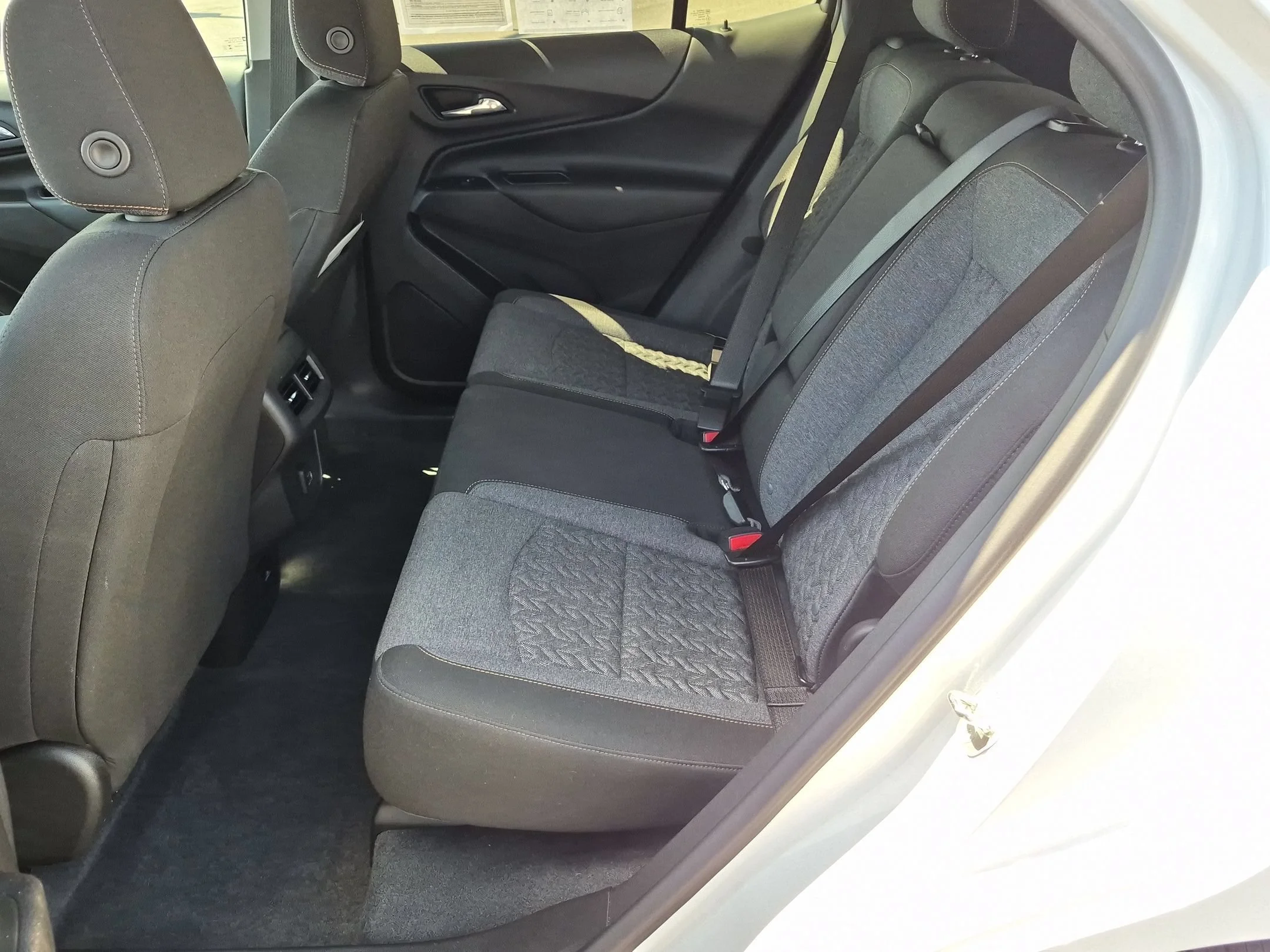 Used 2024 Summit White Chevrolet LT image 22