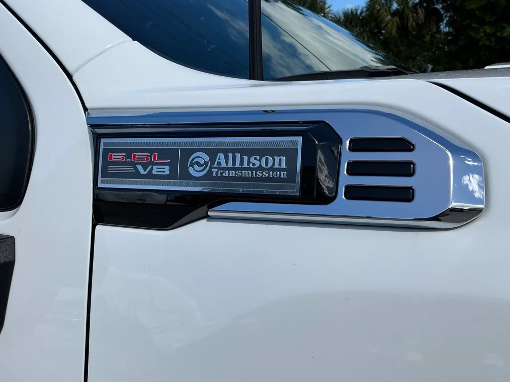 Used 2025 White GMC Pro image 16