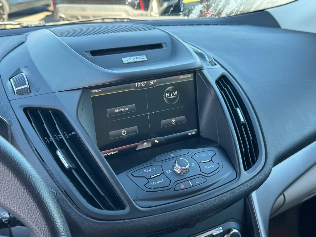 Used 2015 Silver Ford SE image 24