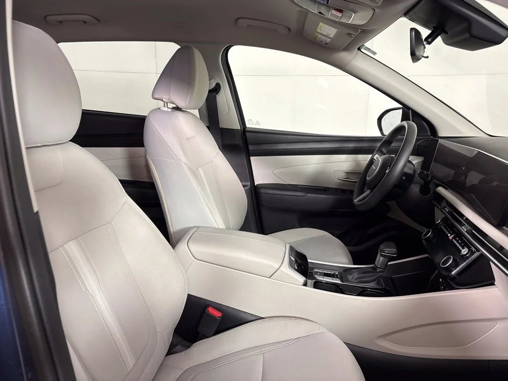 Used 2025 Blue Hyundai SEL image 17