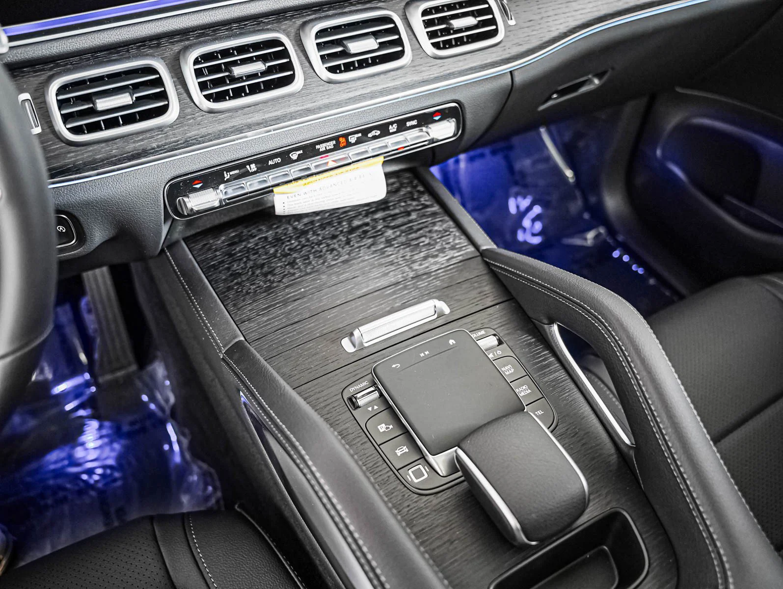 New 2026 Selenite Grey Metallic Mercedes-Benz 450 4MATIC® image 18