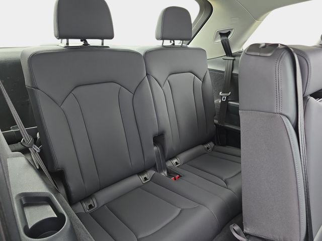 Used 2023  Audi 45 Premium Plus image 16