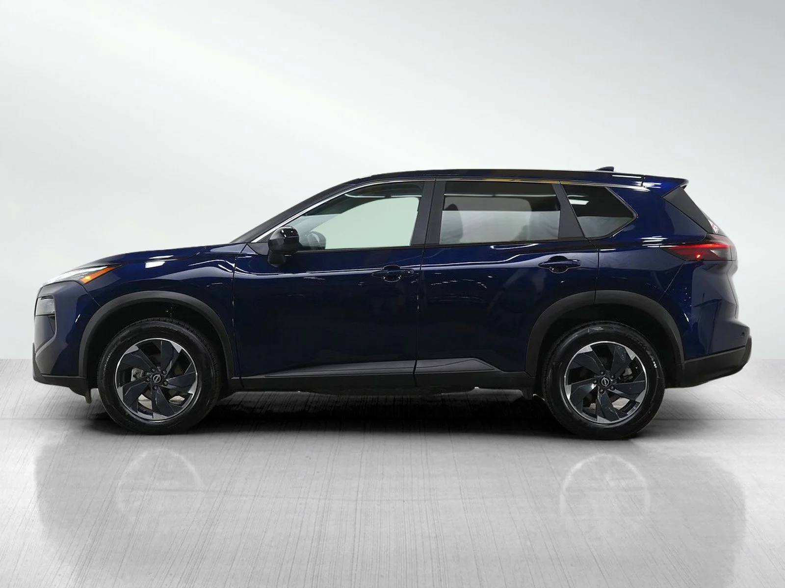 Used 2025 Nissan Rogue SV with VIN 5N1BT3BB7SC841133 for sale in Minneapolis, Minnesota
