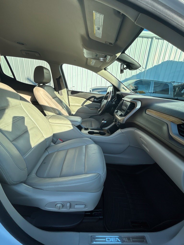 Used 2017 White GMC Denali image 23