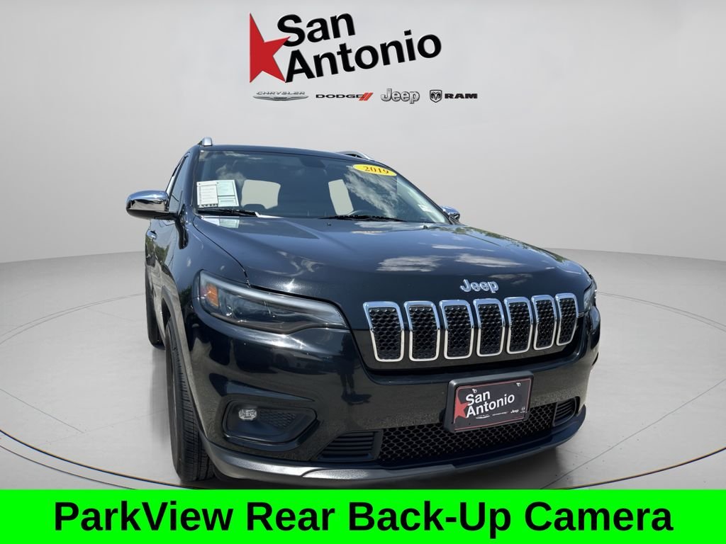 Used 2019 Black Jeep Latitude Plus image 3