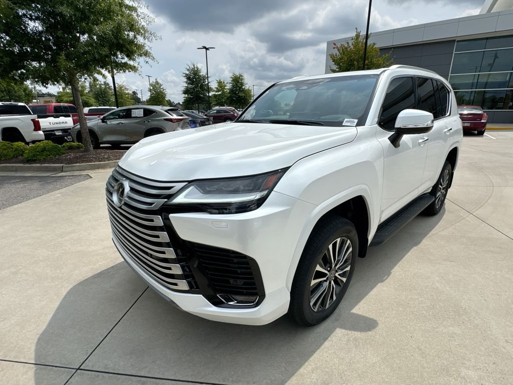New 2026 Eminent White Pearl Lexus PREMIUM image 5