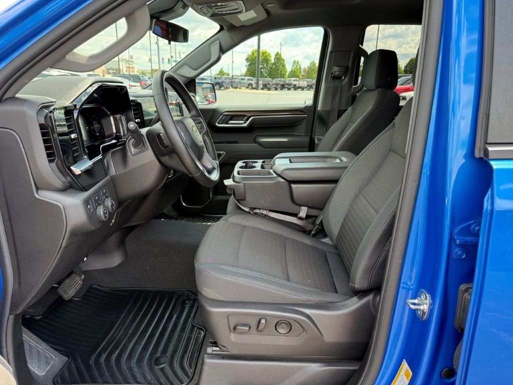 Used 2026 Blue Chevrolet LT image 14