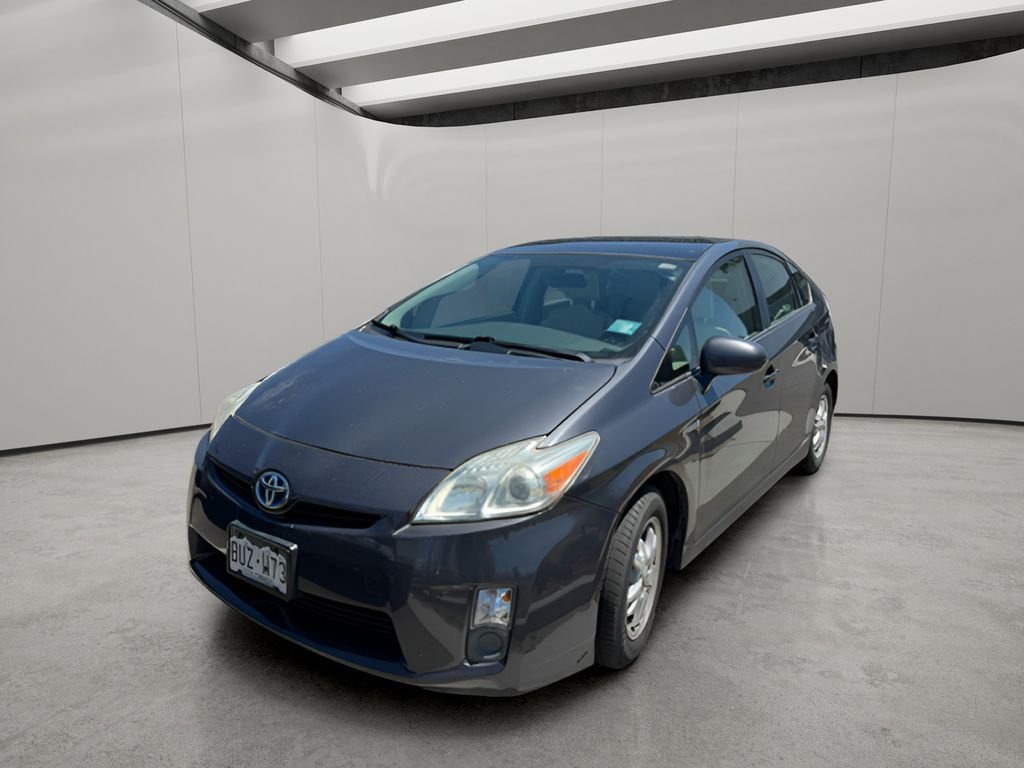Used 2010 Winter Gray Metallic Toyota III image 1