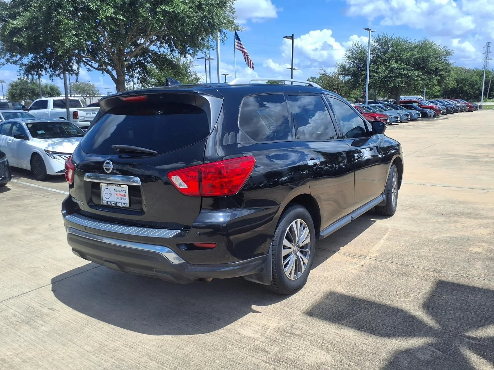 Used 2020 Nissan Pathfinder S with VIN 5N1DR2AN1LC639967 for sale in Friendswood, TX