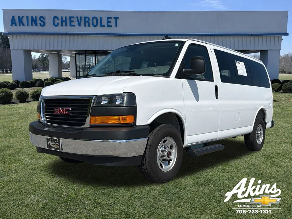 2025 GMC Savana 2500 LT's photo