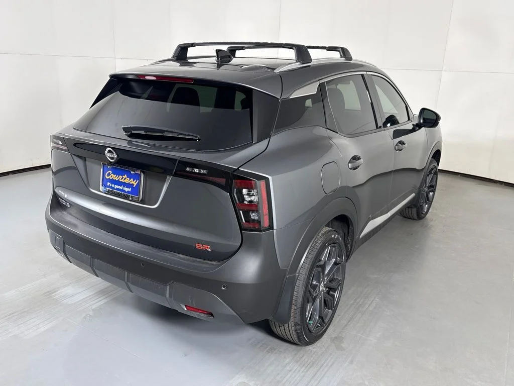 2026 Nissan KICKS SR - Photo 8