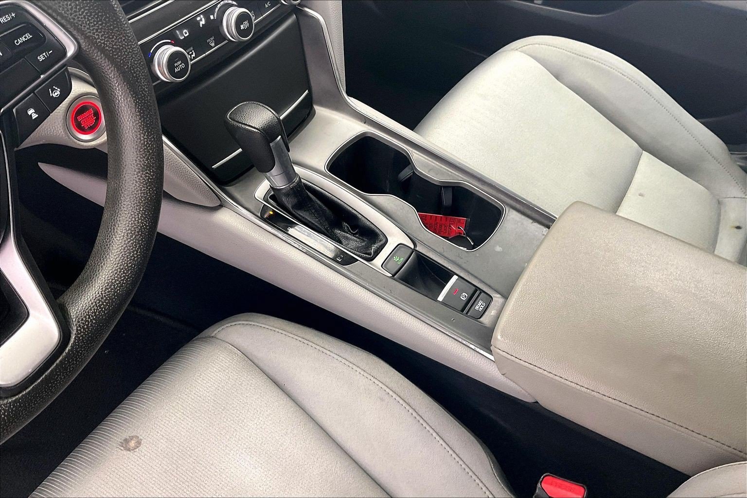 Used 2019 Blue Honda LX image 17