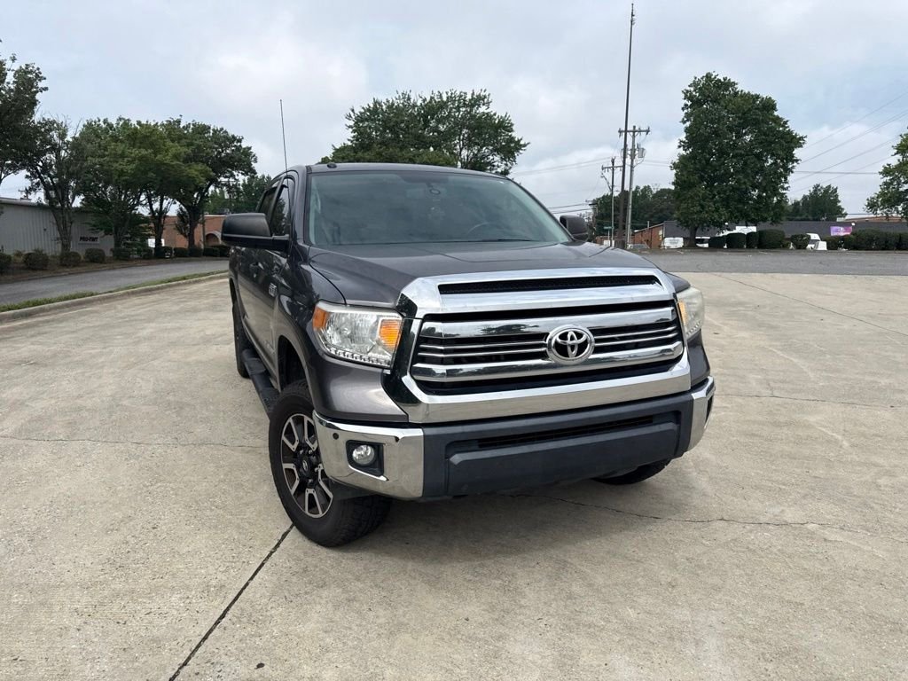 Used 2017 Gray Toyota SR5 image 2