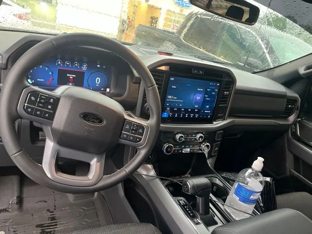 Used 2025 White Ford XLT image 5