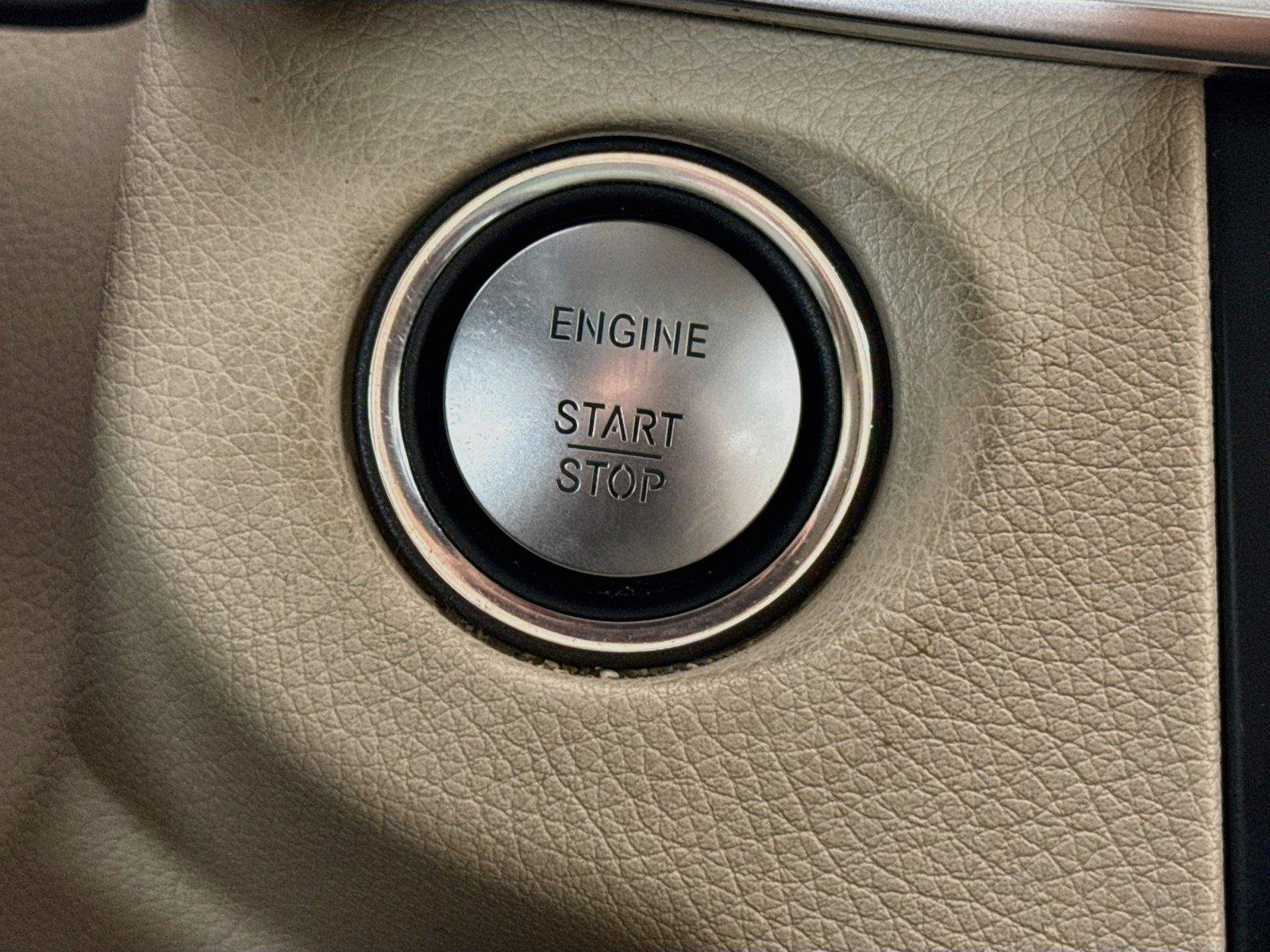 Used 2015 Indigo Blue Metallic Mercedes-Benz E 350 Sport image 22