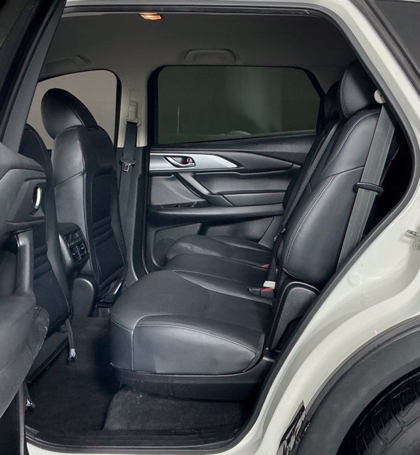 Used 2018 White Mazda Touring image 21
