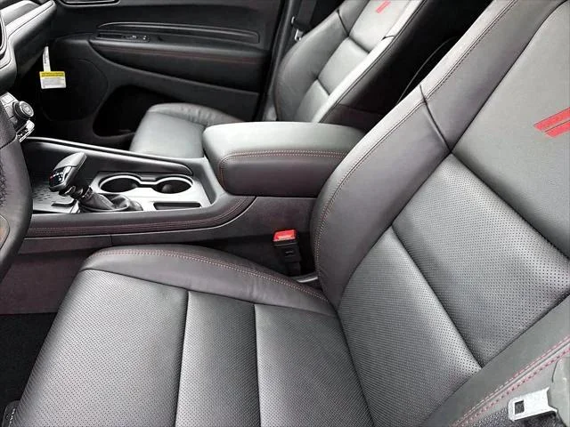 New 2026 Diamond Black Clear-Coat Exterior Paint Dodge GT PLUS image 16