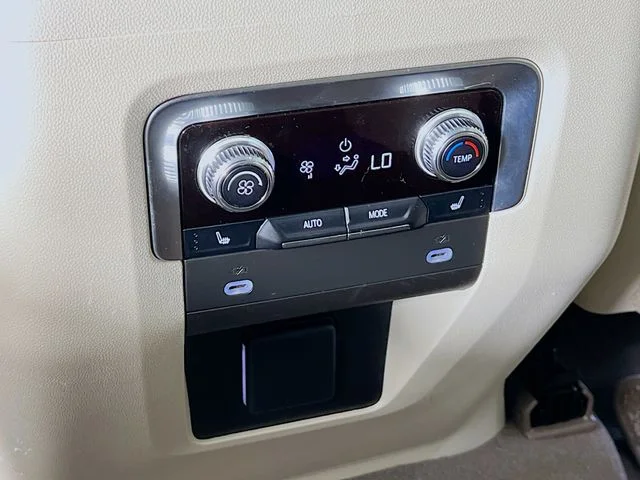 Used 2021 Blue GMC Denali image 27