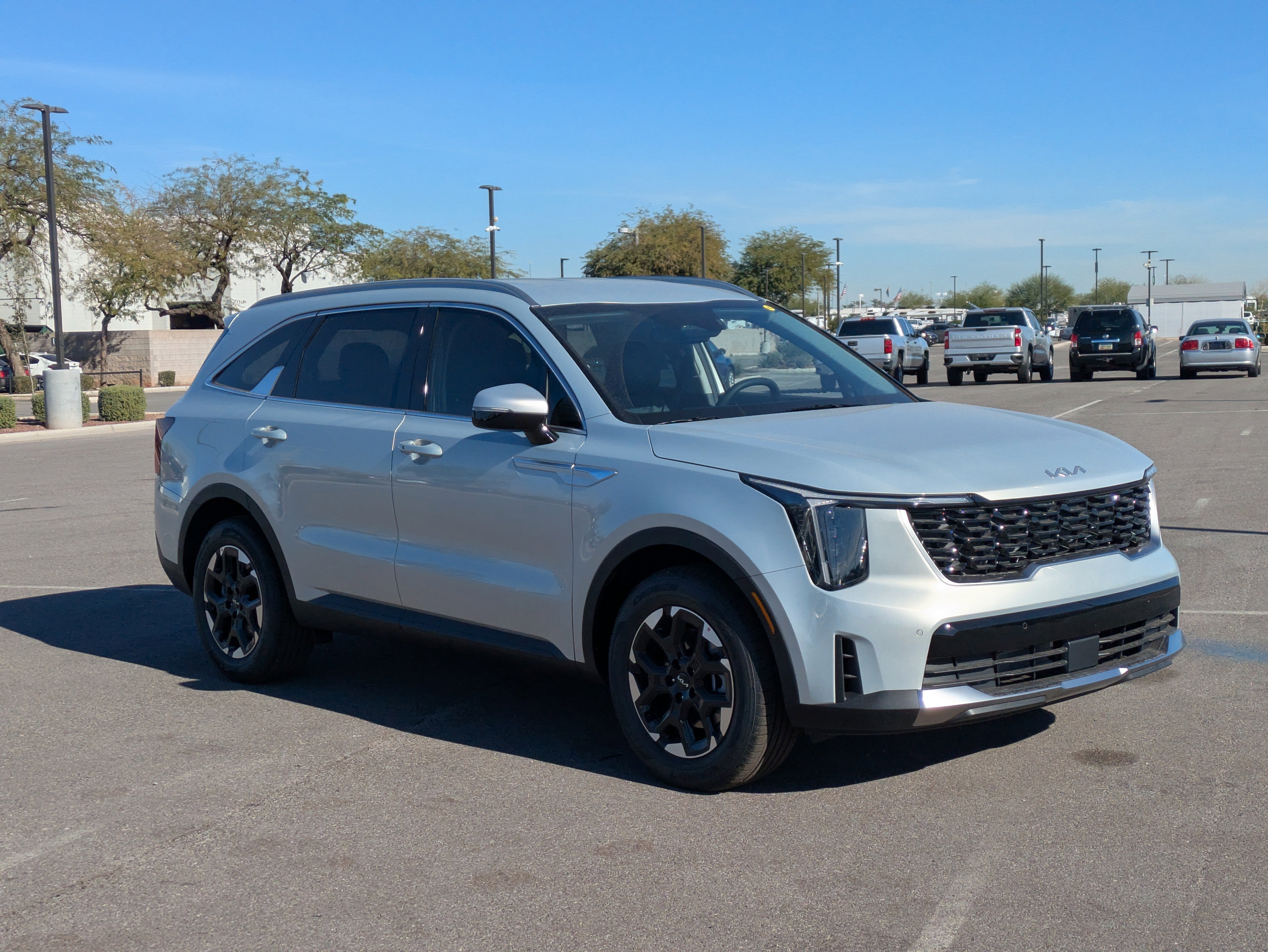 New 2026 Ivory Silver Kia S image 7