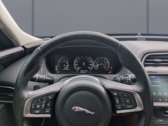 Used 2019 Silver Jaguar 30t Portfolio image 29