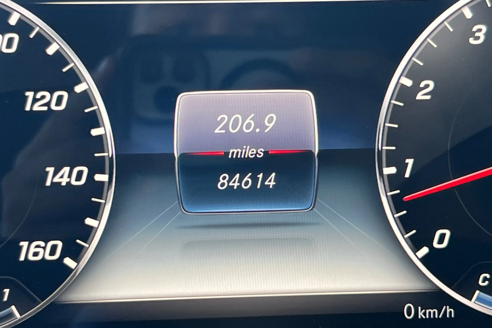 Used 2019 Polar White Mercedes-Benz G 550 4MATIC® SUV image 28
