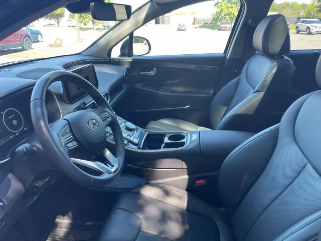 Used 2023 Black Hyundai SEL image 11