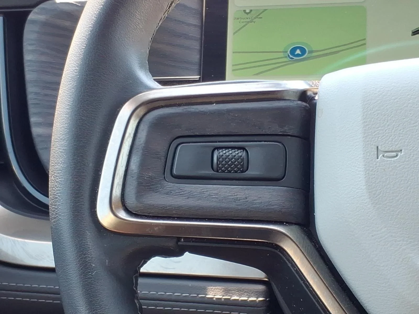 Used 2024  Rivian Adventure image 25