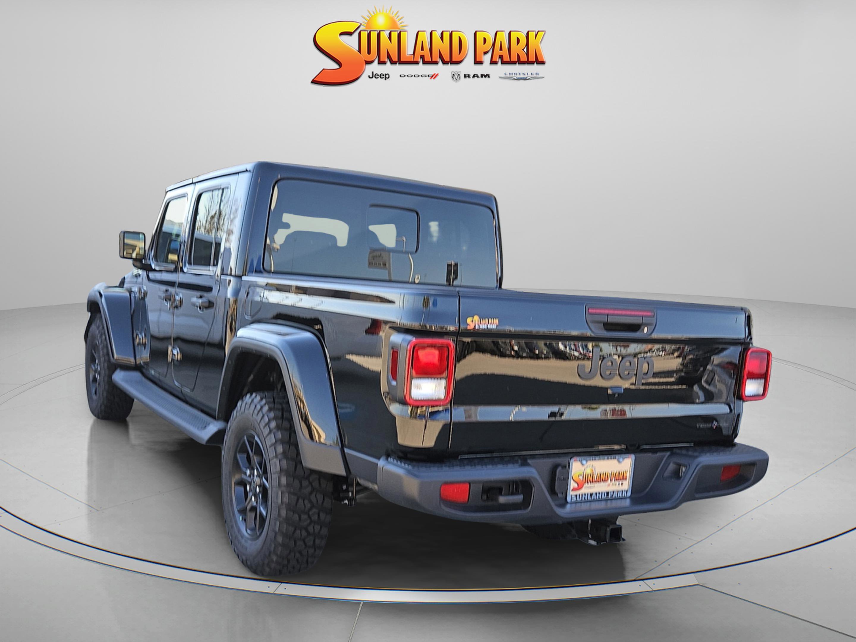 New 2025 Black Clear-Coat Exterior Paint Jeep Texas Trail image 3