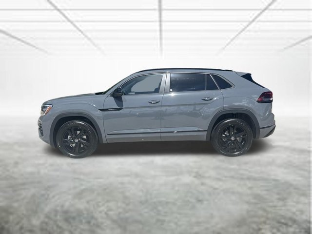 2026 Volkswagen Atlas Cross Sport 2.0T SEL R-Line Black