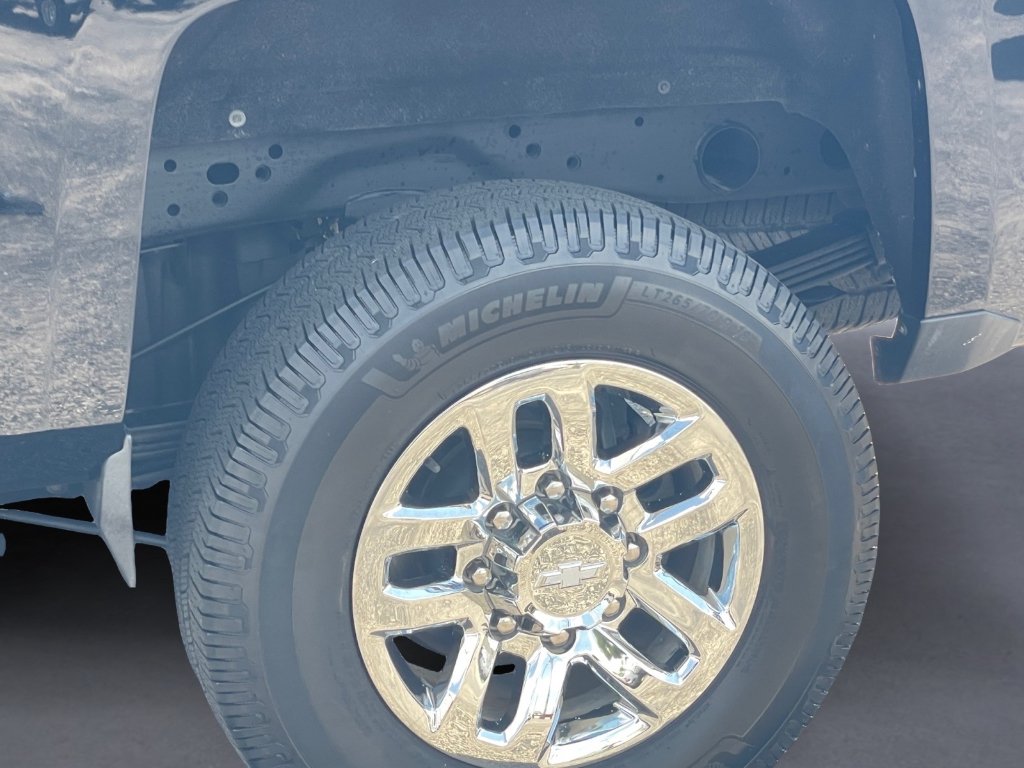 Used 2016 Black Chevrolet LTZ image 22