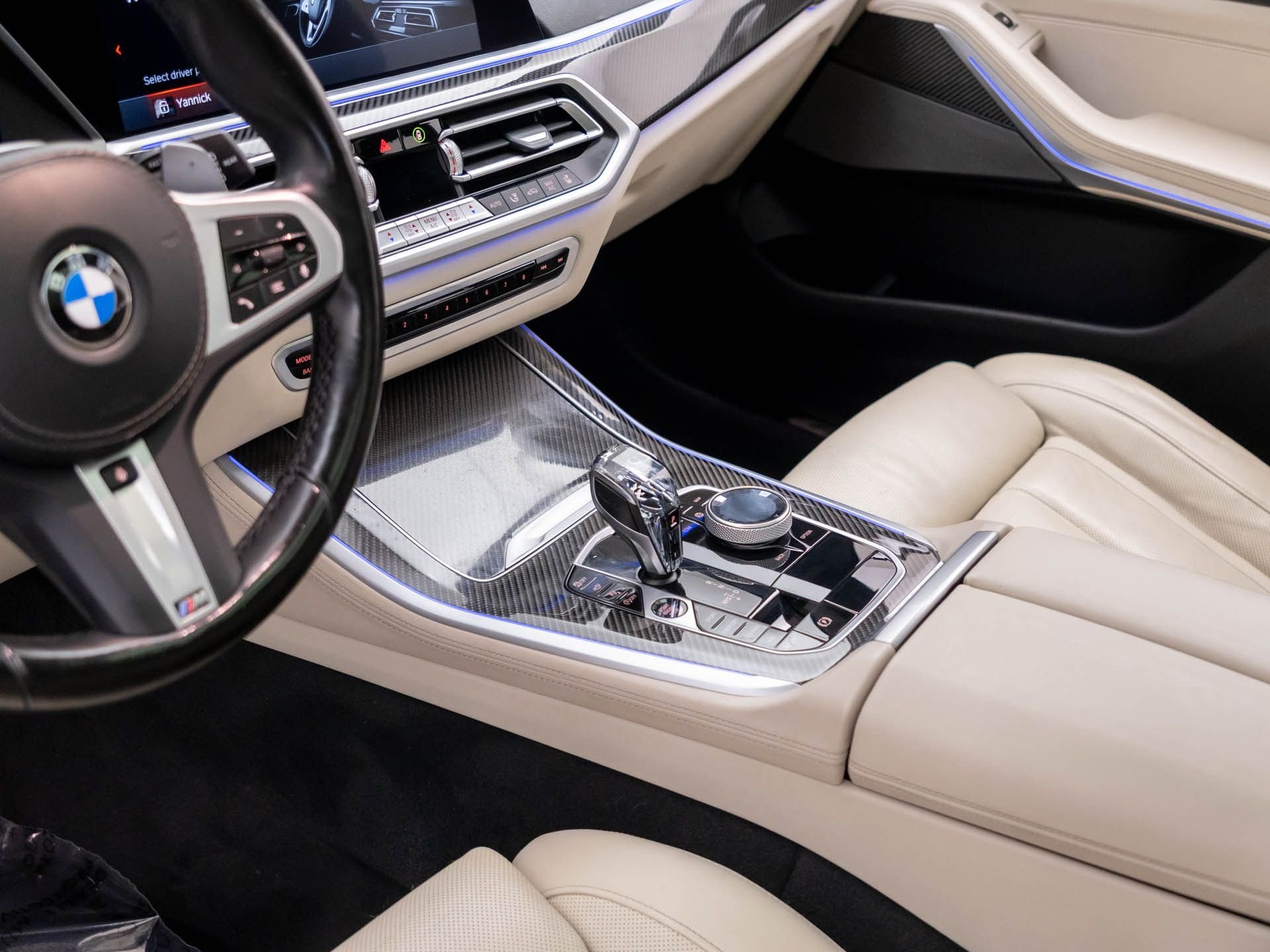 Used 2022 Black Sapphire Metallic BMW M50i image 13