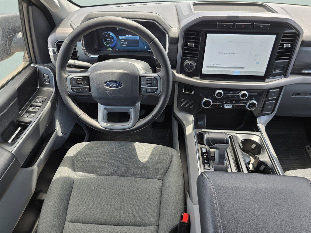 New 2024 Agate Black Metallic Ford XLT image 31