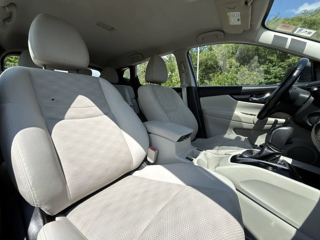 Certified Used 2020 Silver Nissan SV image 28