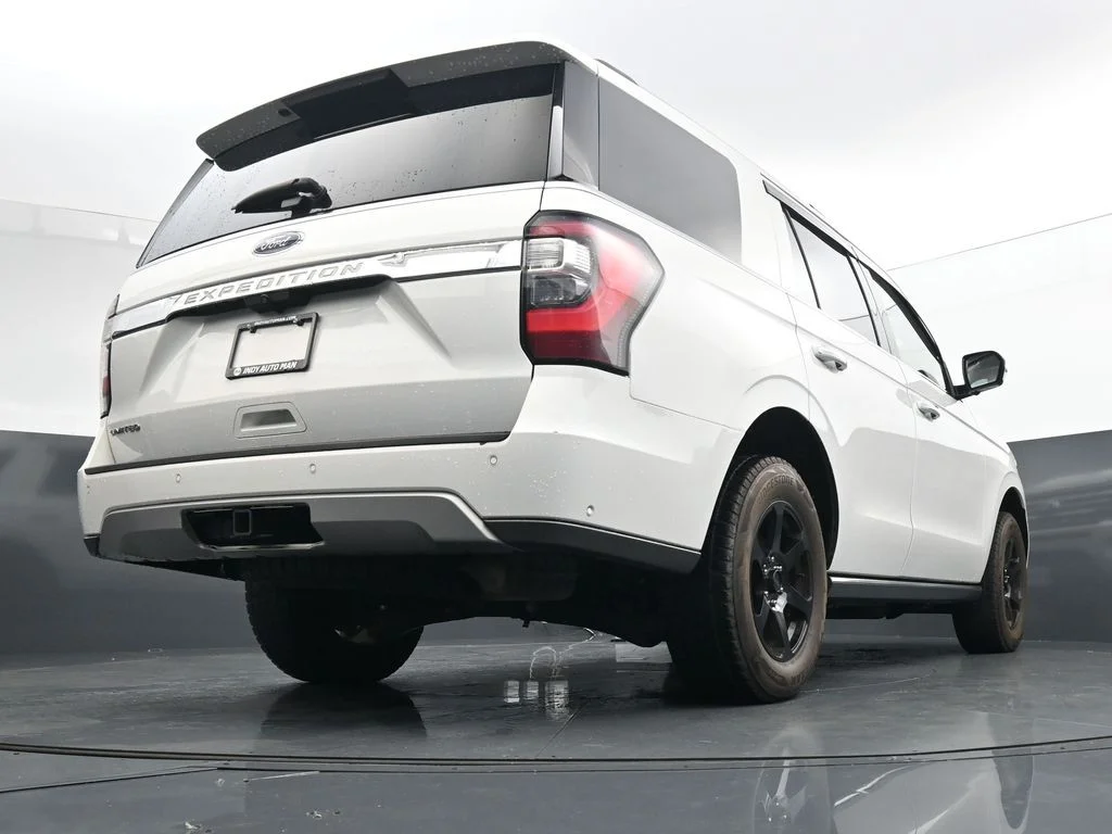 Used 2021 White Ford Limited image 34