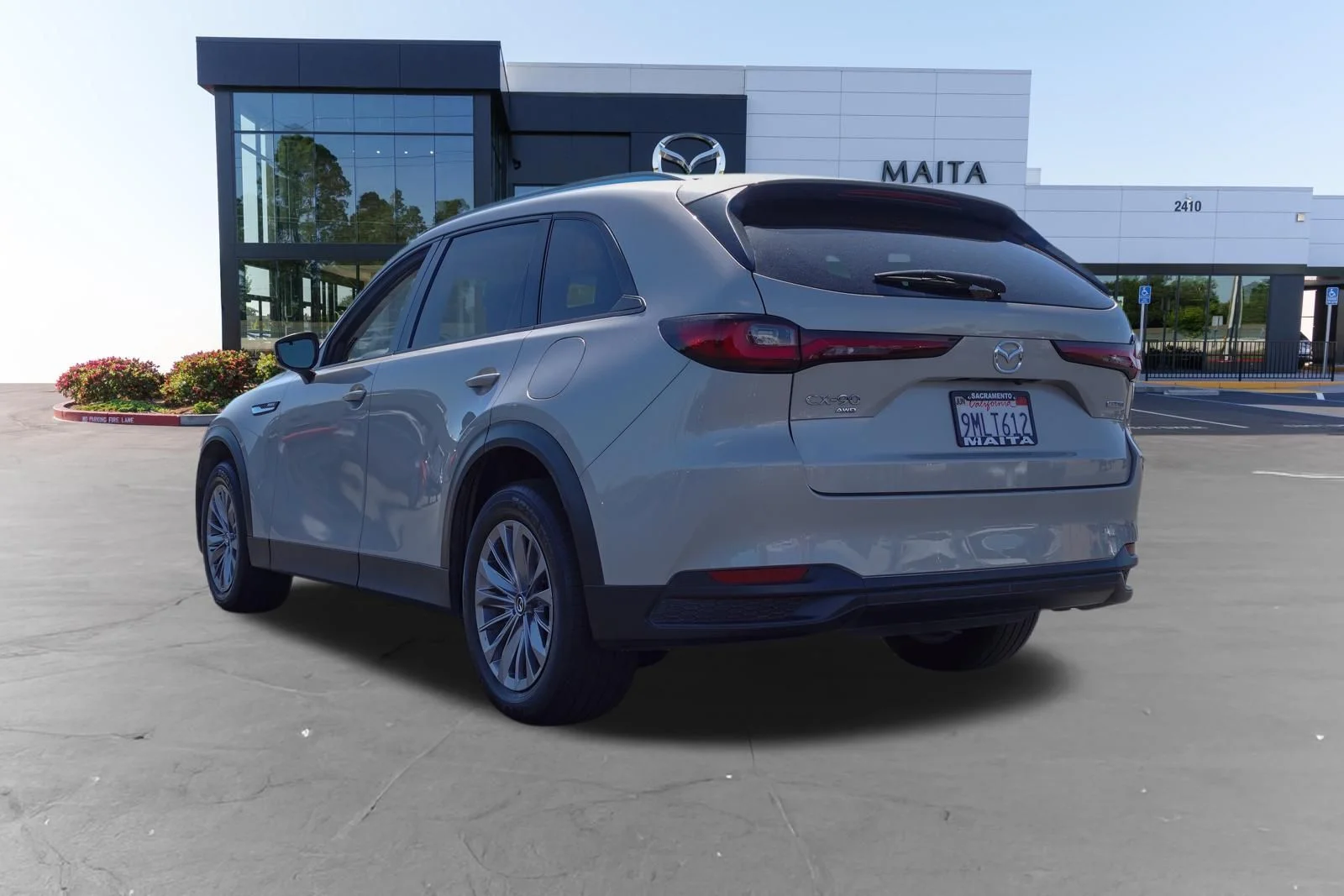 Certified Used 2024 Platinum Quartz Mazda Preferred image 7