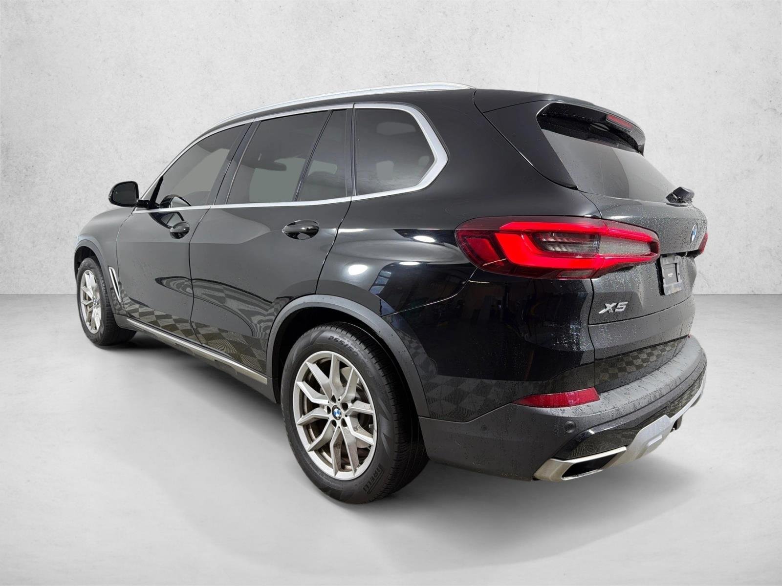 Used 2021 Jet Black BMW sDrive40i image 7