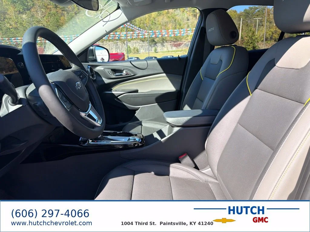 New 2026 Mosaic Black Metallic Chevrolet ACTIV image 25