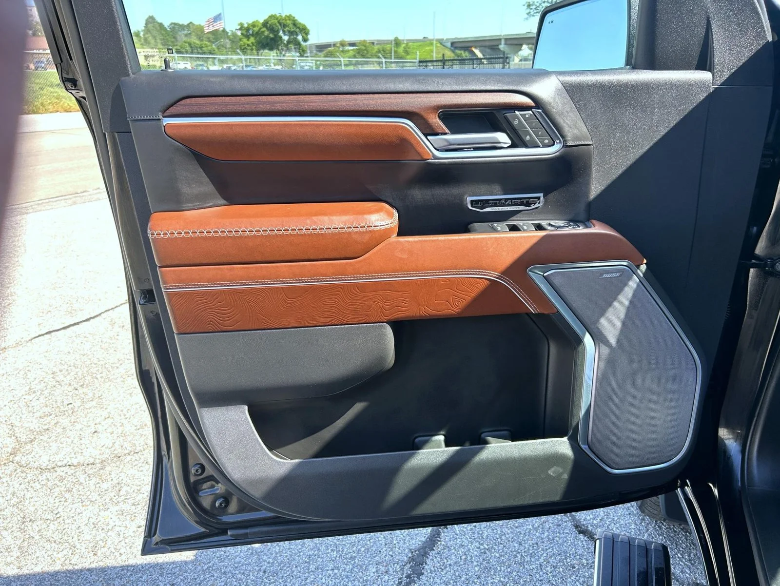 Used 2024 Black GMC Denali Ultimate image 9