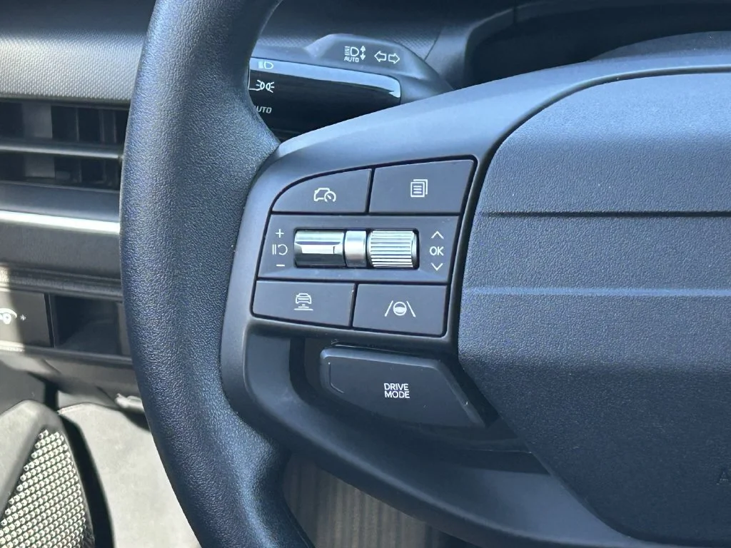Used 2025 Deep Sea Blue Kia LXS image 16