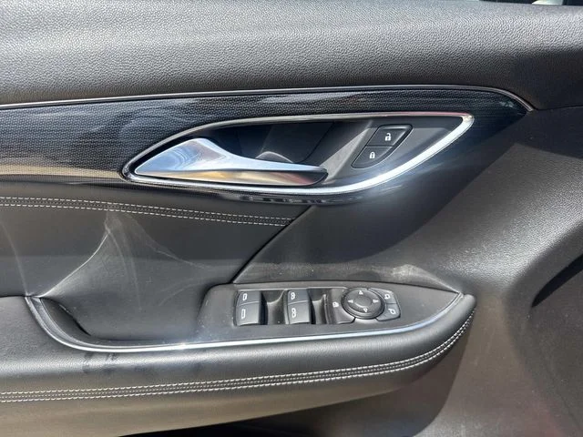 Used 2022 Red Buick Preferred image 33