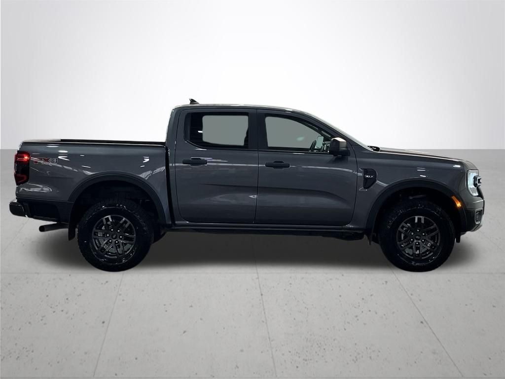 Used 2025 Gray Ford XLT image 9