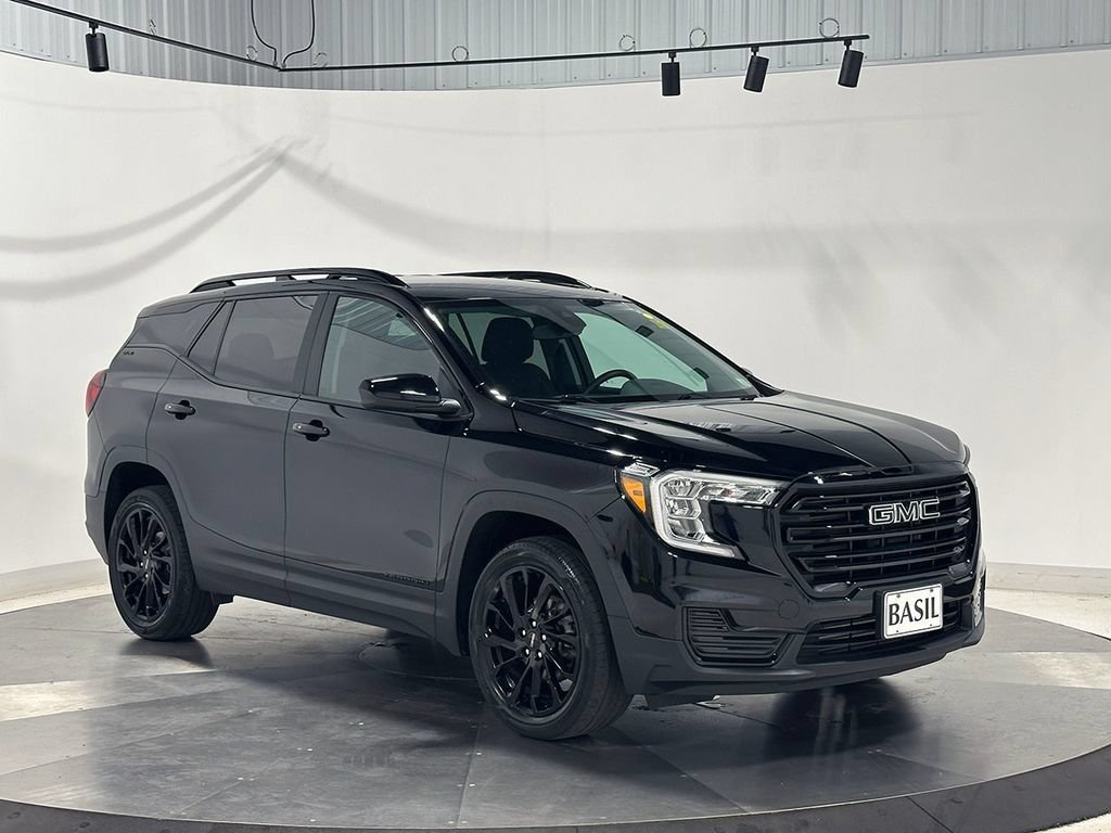 Used 2023 Ebony Twilight Metallic GMC SLE image 38