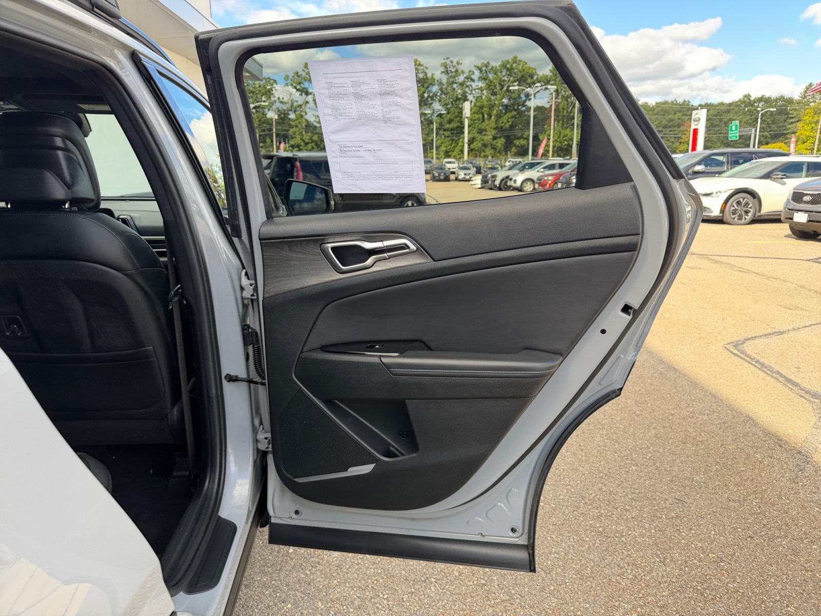 Used 2024 Wolf Gray Kia X-Line image 37