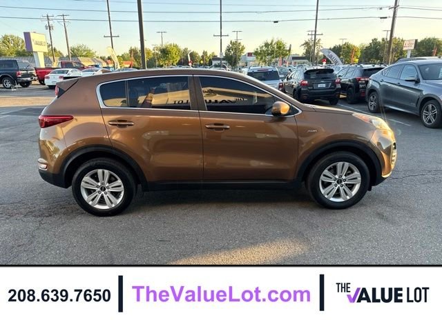 Used 2018 Brown Kia LX image 3