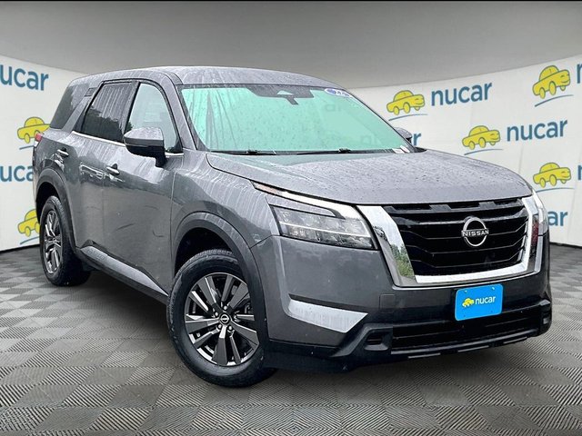 2022 Nissan Pathfinder S