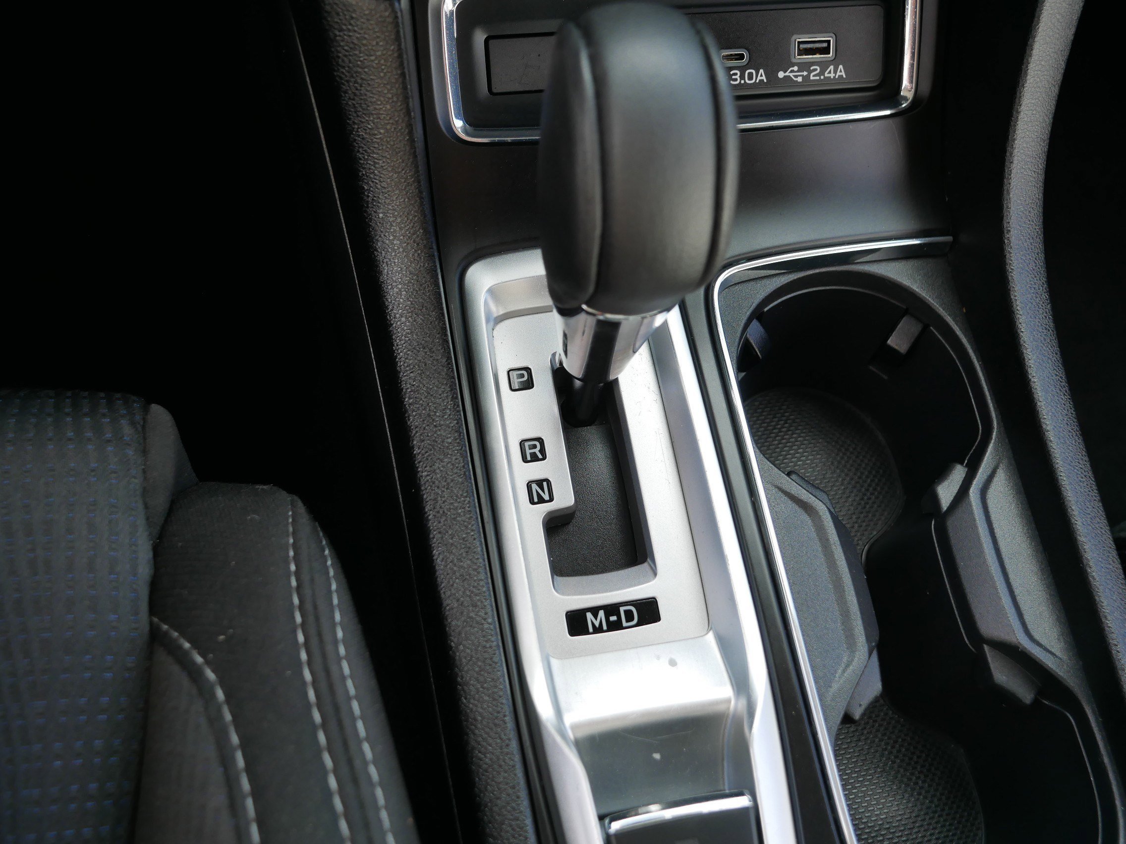 Used 2025 Crystal White Pearl Subaru Premium image 24