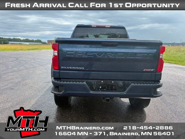 Used 2020 Blue Chevrolet RST image 7